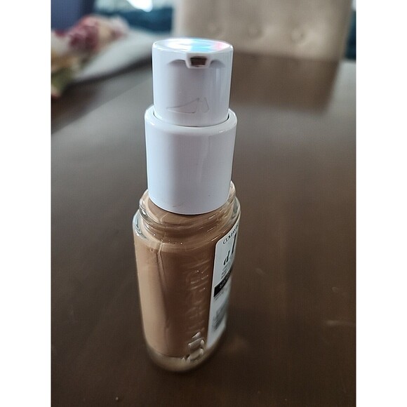 Covergirl D1 Trublend Liquid PUMP Makeup Foundation Creamy Beige New D1 - Picture 7 of 7